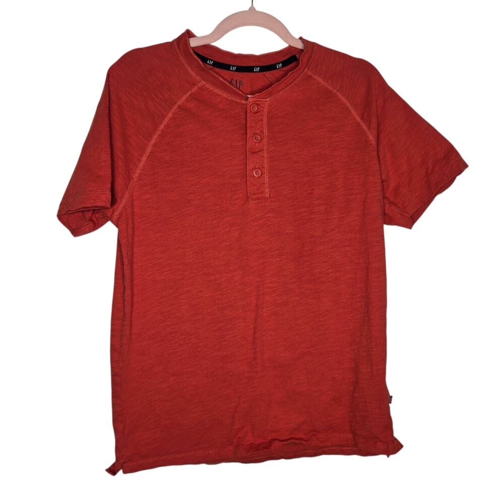 Gap Men Henley Short Sleeve Tee Casual Red Raglan Sleeves Cotton Basics Medium - Picture 2 of 10